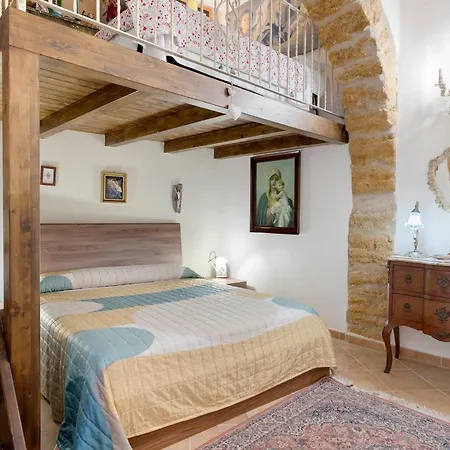 L'elegante Dépendance Del Barone Agrigento